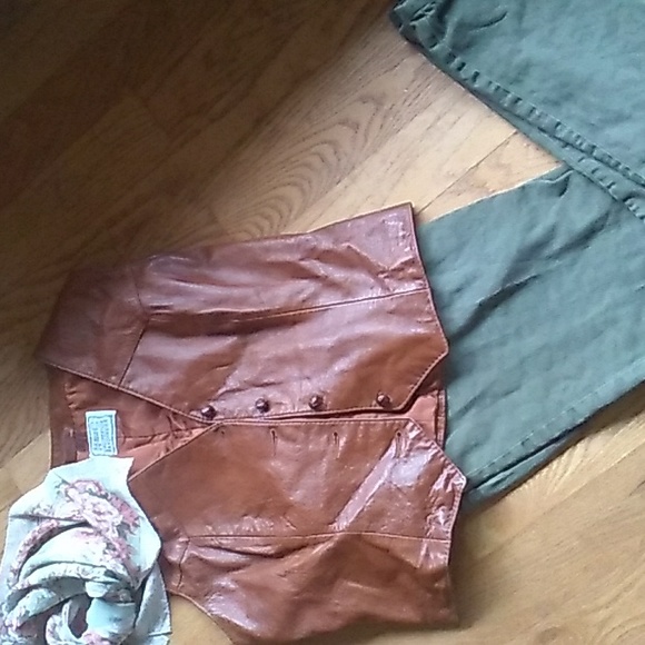 Vintage Bar C CARAMEL Leather VEST  Perfect Unisex 🤠 Sz Small Men’s - Picture 5 of 16